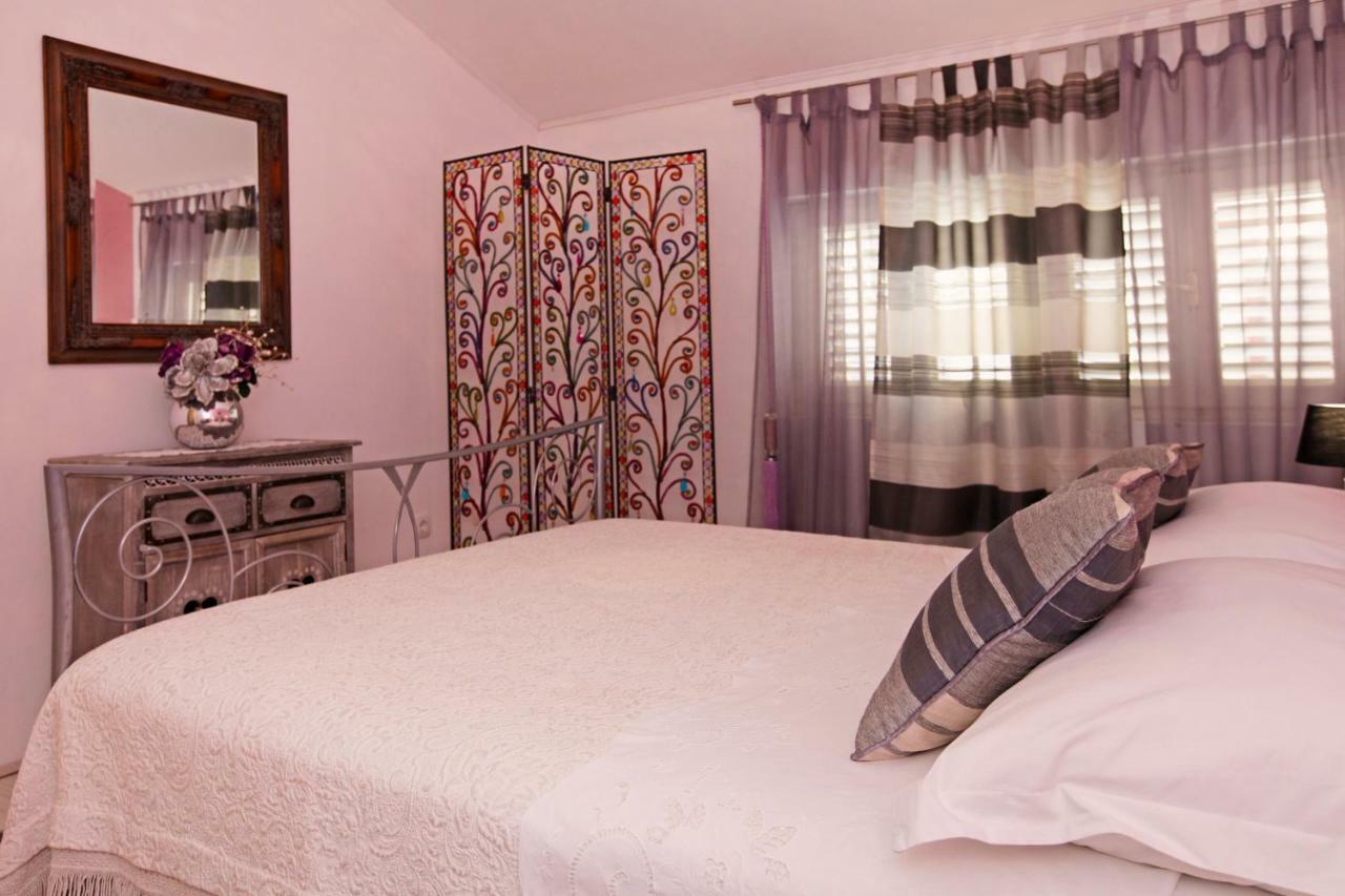 Apartment Ambroz Vela Luka Luaran gambar