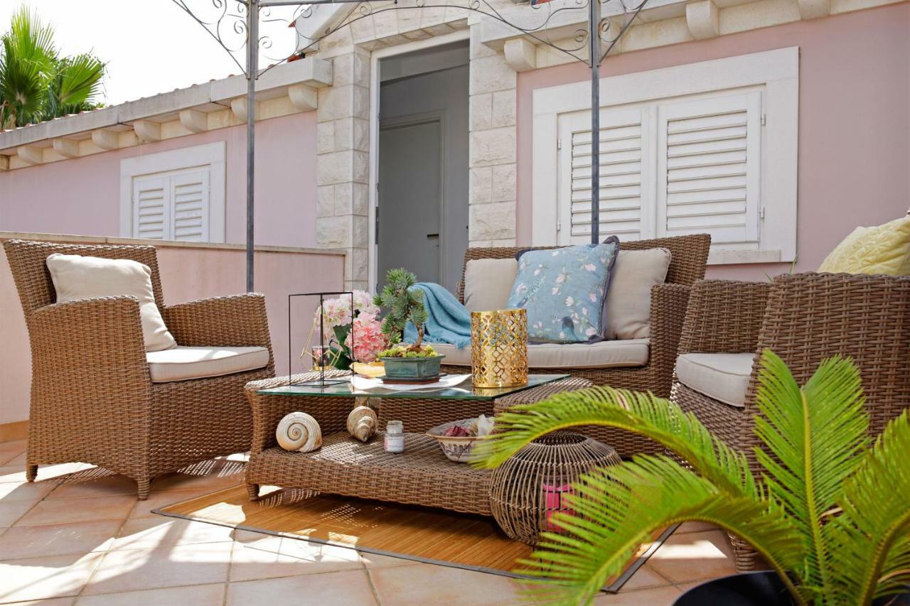 Apartment Ambroz Vela Luka Luaran gambar