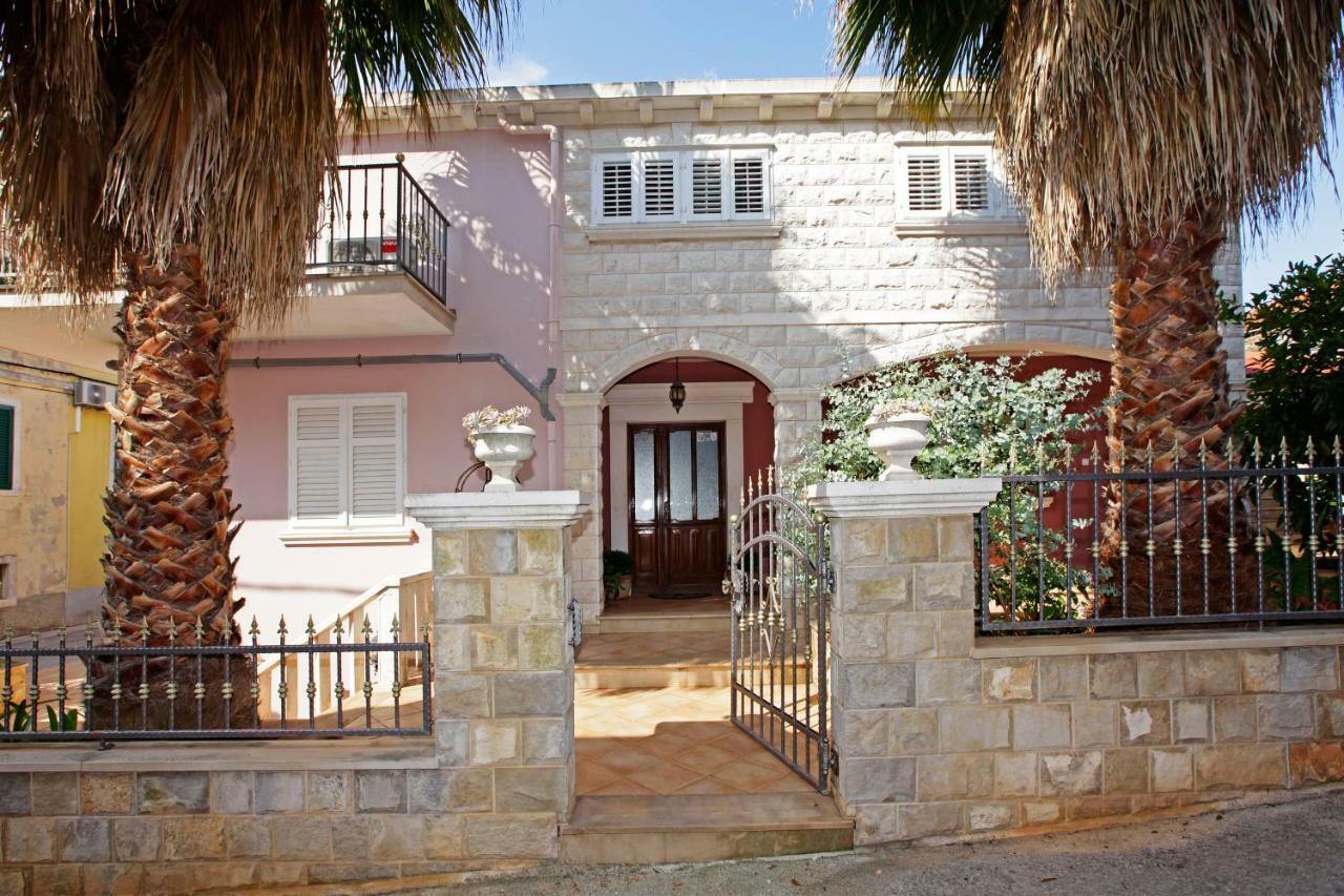 Apartment Ambroz Vela Luka Luaran gambar